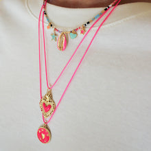 Charger l'image dans la galerie, COLLIER CORDON ROSE FLUO L'ATELIER DES DAMES