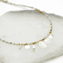 Charger l'image dans la galerie, COLLIER PERLES GRIGIS L'ATELIER DES DAMES