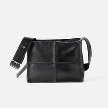 Charger l'image dans la galerie, SAC BANDOULIÈRE EN CUIR BIBA