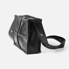Charger l'image dans la galerie, SAC BANDOULIÈRE EN CUIR BIBA