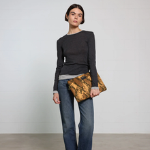 Charger l'image dans la galerie, HOUSSE D'ORDINATEUR WOUF