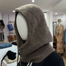 Charger l'image dans la galerie, CAGOULE D'HIVER COULEUR TAUPE