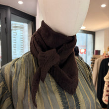 Charger l'image dans la galerie, PETIT COL TRIANGLE MARRON