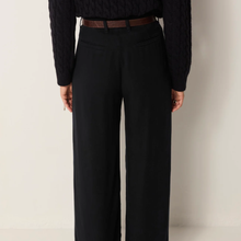 Charger l'image dans la galerie, PANTALON KEATON BLEU NUIT MAISON HOTEL