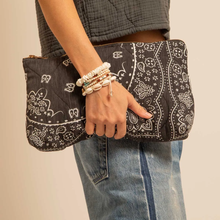 Charger l'image dans la galerie, POCHETTE ORLANDO BANDANA NOIR AOKYANOS