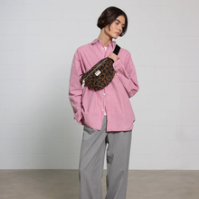 Charger l'image dans la galerie, SAC BANANE WOUF