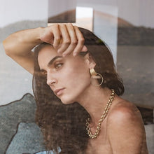 Charger l&#39;image dans la galerie, BOUCLES D&#39;OREILLES AFRODITE CHIC ALORS
