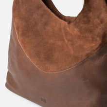 Charger l'image dans la galerie, SAC HOBO EN DAIM ET CUIR BIBA
