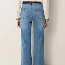 Charger l&#39;image dans la galerie, JEAN GUILETTA MAISON HOTEL
