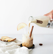 Charger l&#39;image dans la galerie, CARAFE CHAI LATTE PINEUT
