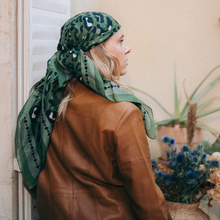 Charger l&#39;image dans la galerie, FOULARD LEO EN COTON MAISON LECOMTE FLAMENT
