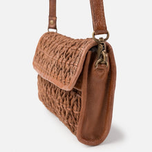 Charger l'image dans la galerie, SAC BANDOULIÈRE EN CUIR BIBA
