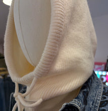 Charger l&#39;image dans la galerie, CAGOULE NUMÉRO 2
