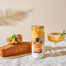 Charger l'image dans la galerie, GÂTEAU MARTINI AUX FRUIT DE LA PASSION
