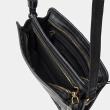 Charger l'image dans la galerie, SAC "ROCKWALL" À BANDOULIÈRE EN CUIR BIBA
