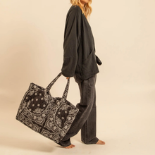 Charger l'image dans la galerie, SAC PHILADELPHIE BANDANA NOIR AOKYANOS
