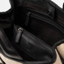 Charger l'image dans la galerie, SAC À MAIN EN CUIR BIBA
