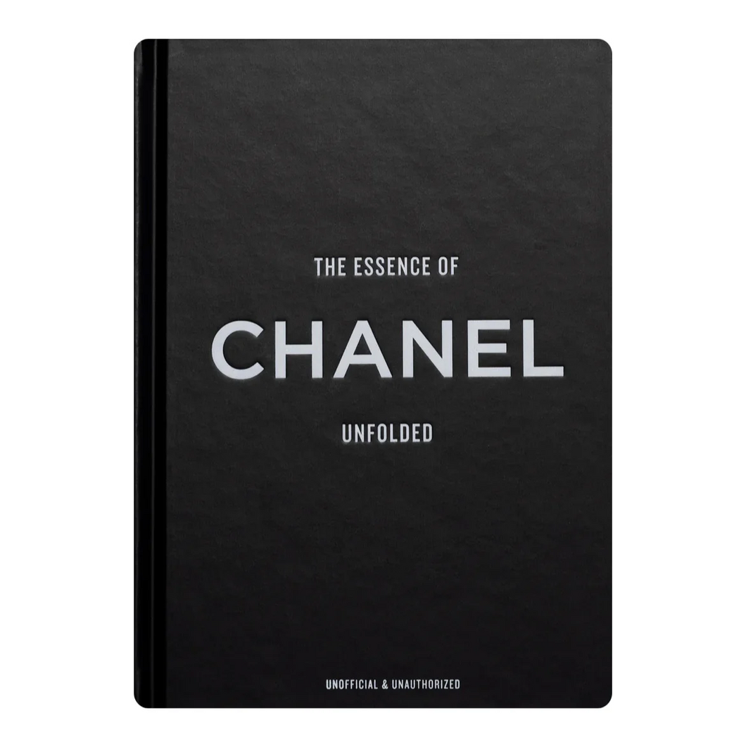 LIVRE THE ESSENCE CHANEL